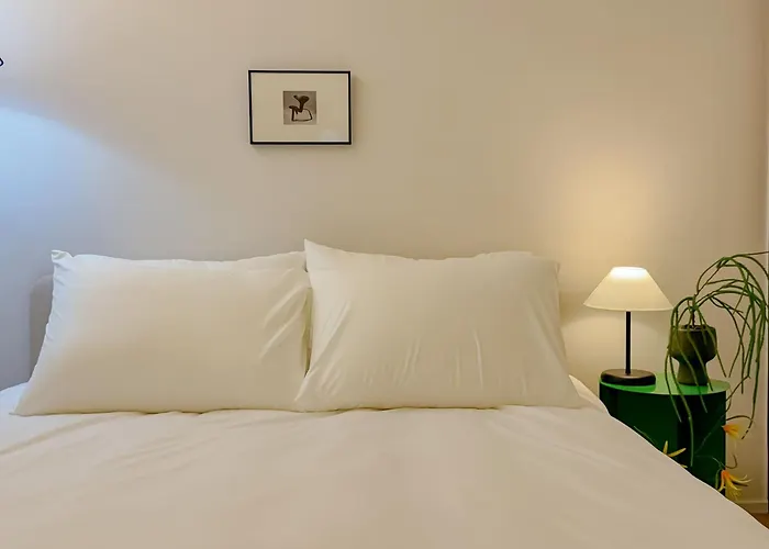 Apartment Jongro, Naksan Park, Bukchon Hanok Village, Gyeongbokgung Palace,명동10분 *