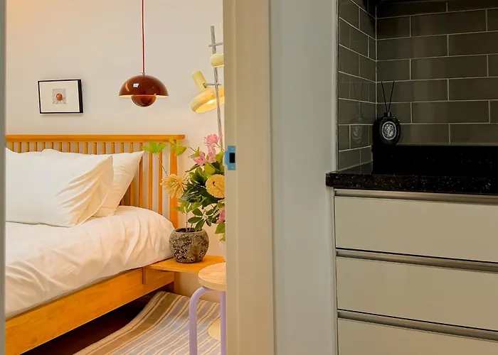Apartment Jongro, Naksan Park, Bukchon Hanok Village, Gyeongbokgung Palace,명동10분 *