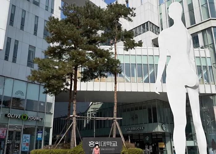 Jongro, Naksan Park, Bukchon Hanok Village, Gyeongbokgung Palace,명동10분 Apartment *